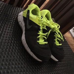 Nike boy shoes